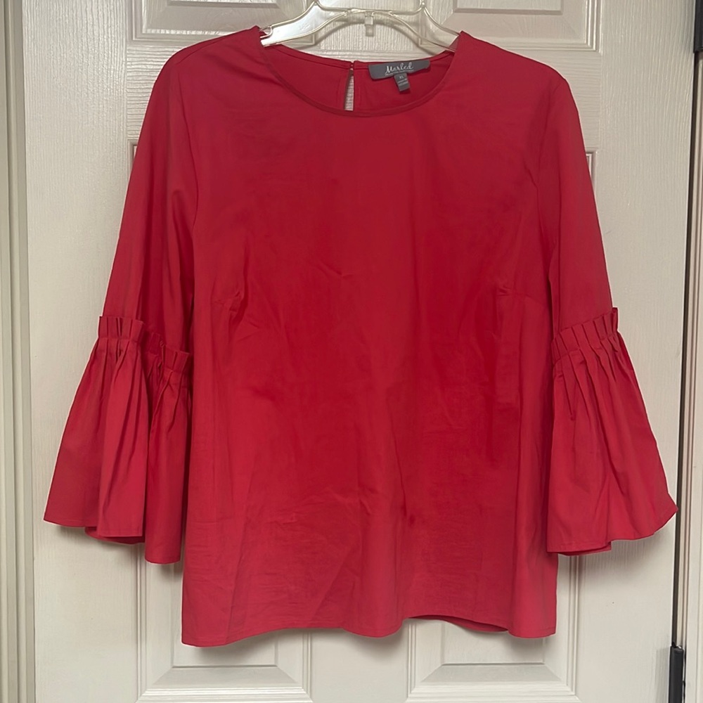 Marled reunited clothing top. Bell sleeves. Beautiful top! Size XL!